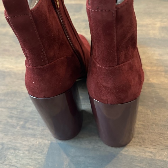 Vince Camuto Enverna Heeled Bootie - Picture 5 of 6